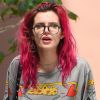 Bella Thorne avec les cheveux rouges se promène à Manhattan Le 19 Juillet 2017