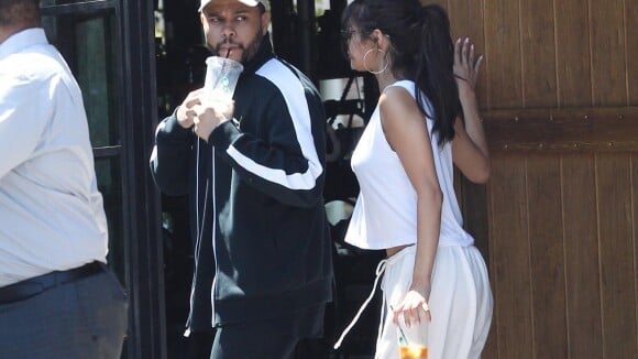 Selena Gomez fête ses 25 ans et retrouve son chéri The Weeknd, rentré de Paris