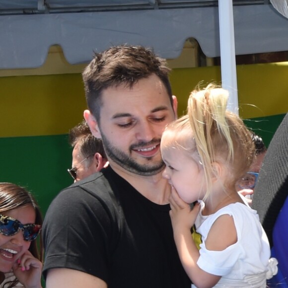 Christina Aguilera avec son fiancé Matthew Rutler et ses enfants Max Liron Bratman et Summer Rain Rutle à la première de 'Emoji' au théâtre Regency Village à Westwood, le 23 juillet 2017.