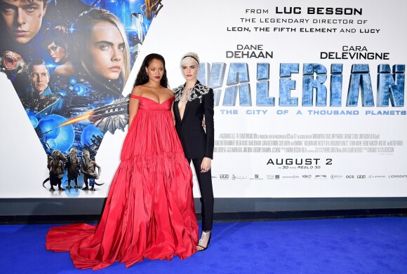 Rihanna et Cara Delevingne à la première de 'Valerian' au Cineworld à Leicester Square à Londres, le 24 juillet 2017