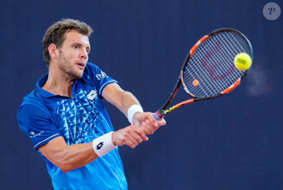 Paul-Henri Mathieu lors de son quart de final contre Pablo Cuevas à Hamburg, le 15 juillet 2016.