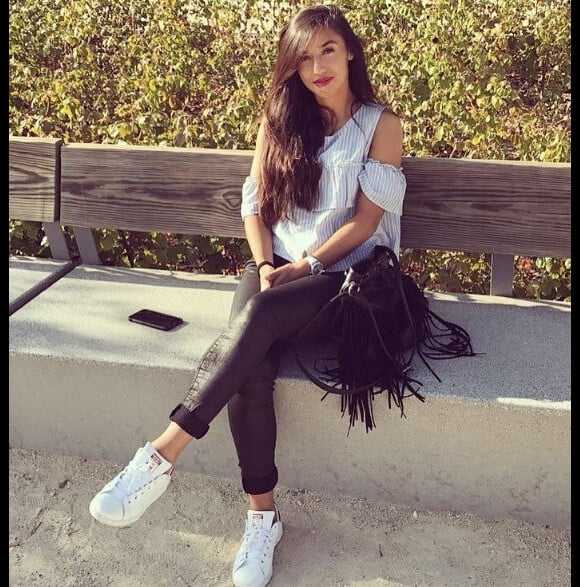 Sakina Karchaoui pose sur Instagram le 23 septembre 2016.
