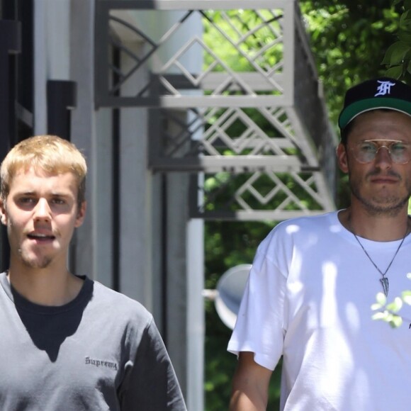 Exclusif - Justin Bieber est allé déjeuner avec le pasteur Chad Veach de l'église Zoe à Los Angeles. Justin a annulé sa tournée, le chanteur aurait eu une révélation spirituelle.... Le 26 juillet 2017