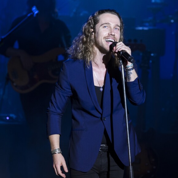 Semi-exclusif - Julien Doré en concert lors de la soirée d'ouverture officielle du Festival de Ramatuelle le 1er août 2017, avec en première partie Juliette Armanet. © Cyril Bruneau/Bestimage