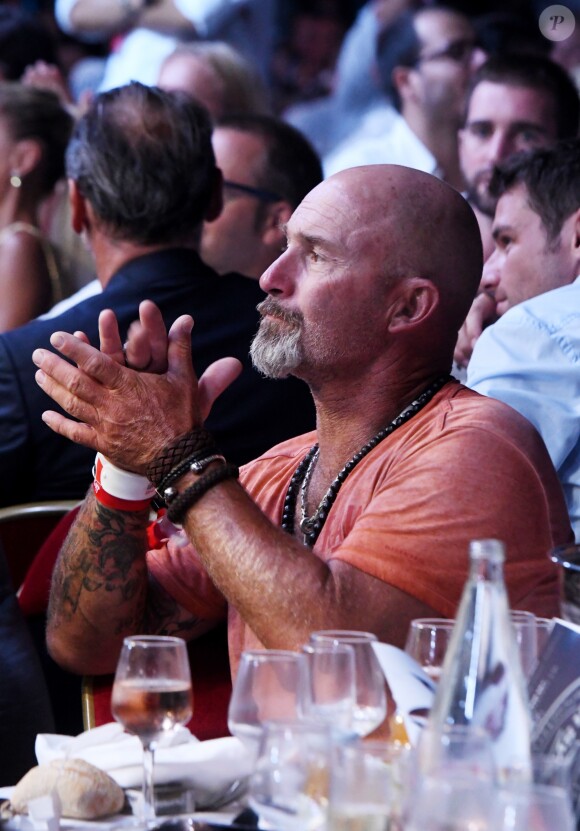 Vincent Lagaf lors de la 5ème édition de la Fight Night à la Citadelle de Saint-Tropez, le 4 août 2017.La Fight Night est un concept original alliant les plus hautes valeurs des sports de combats internationaux au glamour de Saint-­Tropez. Certains des plus grands noms de la boxe thaï et du kick-boxing mondiaux se sont affrontés sur ce ring faisant désormais partie de la légende de la boxe sous toutes ses formes. Cette prestigieuse soirée de gala est devenue au cours du temps LA marque d'un succès sportif et people retentissant. Un événement incontournable dans le village le plus célèbre de la Côte d'Azur. © Rachid Bellak/Bestimage04/08/2017 -