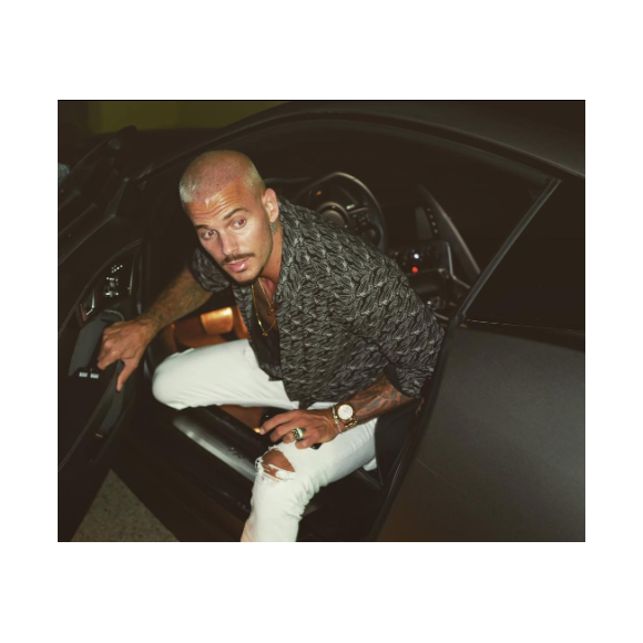 M. Pokora moustachu le 10 août 2017 à Saint-Tropez.