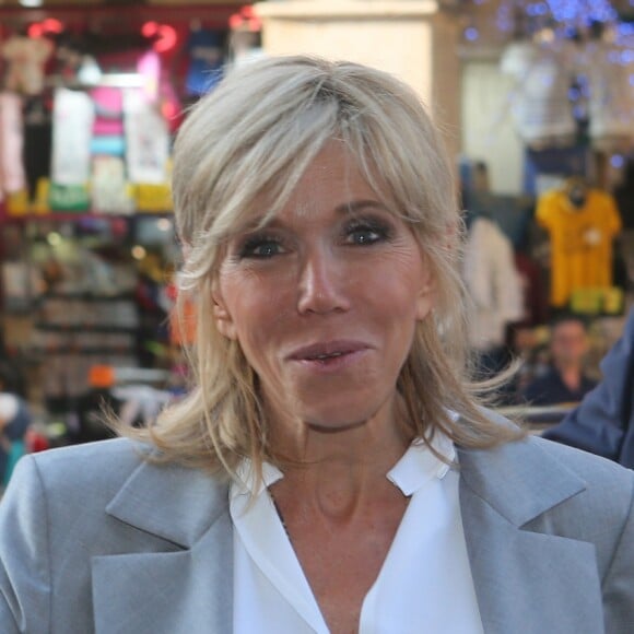 Brigitte Macron (Trogneux) - Sortie du vernissage de l'exposition ''Christian Dior, couturier du rêve'' pour les 70 ans de la maison Christian Dior au Musée des Arts Décoratifs à Paris, le 3 juillet 2017. © CVS/Veeren/Bestimage