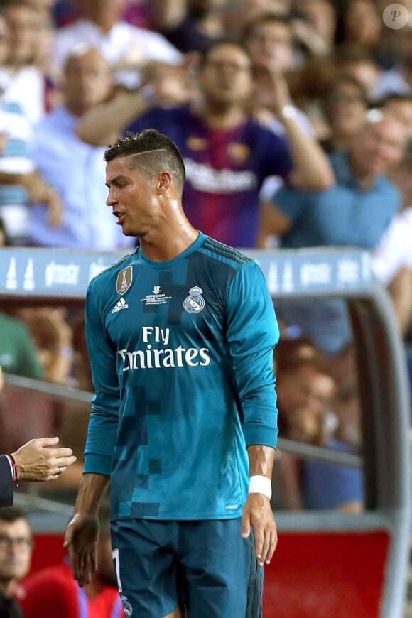 Cristiano Ronaldo lors du match FC Barcelona - Real Madrid au Camp Nou, Barcelone, le 13 août 2017.