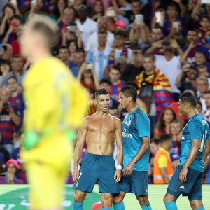 Cristiano Ronaldo lors du match FC Barcelona - Real Madrid au Camp Nou, Barcelone, le 13 août 2017.