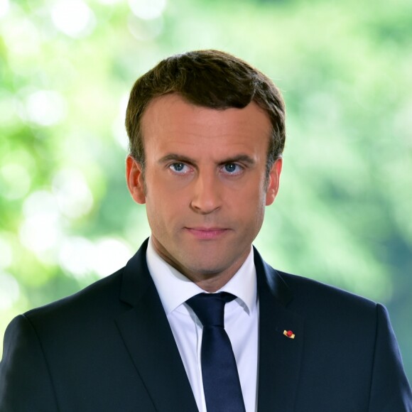 Emmanuel Macron - Le président Emmanuel Macron rencontre le président du Conseil présidentiel libyen, le commandant de l'armée nationale libyenne et le représentant des Nations-Unies pour la Libye pour mener des consultations afin de contribuer à une sortie de crise en Lybie, le 25 juillet 2017. © Giancarlo Gorassini/Bestimage  President Emmanuel Macron meets the President of the Libyan Presidential Council, the Libyan National Army Commander and the United Nations Representative for Libya to hold consultations in order to help resolve the crisis in Libya on July 25th 2017.25/07/2017 - La Celle-Saint-Cloud