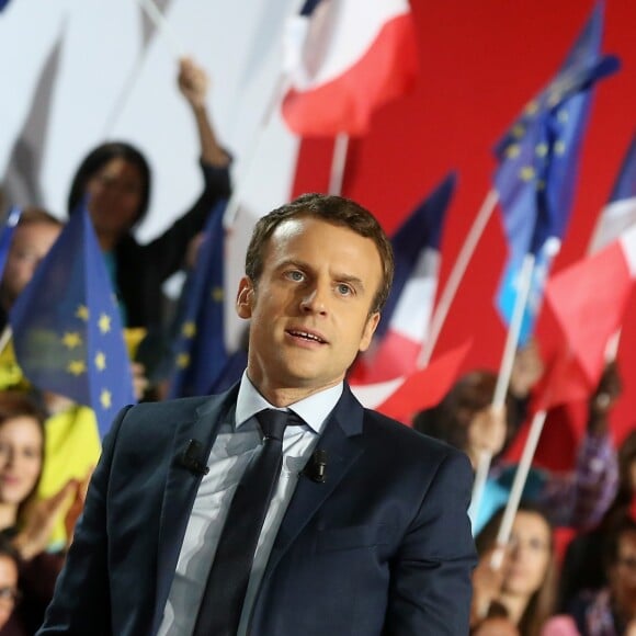 Emmanuel Macron (candidat du mouvement ''En marche !'' à l'élection présidentielle 2017) en meeting au Parc Chanot à Marseille, le 1er avril 2017. © Dominique Jacovides/Bestimage