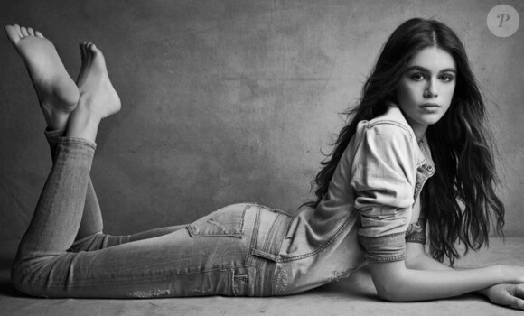 La fille de Cindy Crawford, Kaia Gerber, et le fils d'Isabelle Adjani, Gabriel-Kane Day-Lewis, figurent sur la campagne publicitaire automne 2017 de Hudson. Août 2017.