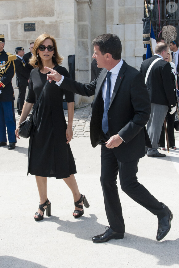 Manuel Valls et sa femme Anne Gravoin - Hommage national à Simone Veil (femme politique et rescapée de la Shoah) dans la cour d'Honneur des Invalides à Paris, France, le 5 juillet 2017. Simone Veil reposera avec son mari au Panthéon. © Pierre Perusseau/Bestimage