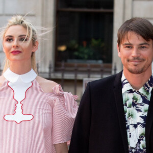 Tamsin Egerton et son compagnon Josh Hartnett à la "Royal Academy of Arts Summer Exhibition Preview Party" à Londres, le 7 juin 2017.