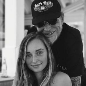Johnny Hallyday en vacances avec sa petite fille Emma Smet (fille d'Estelle Lefébure et David Hallyday) à Saint-Barth. Instagram, le 20 août 2017.