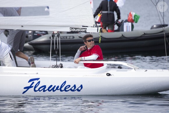 Le prince Frederik de Danemark lors de sa participation à la régate Prince Consort Henrik Silver Trophy en juin 2014 à Aarhus.