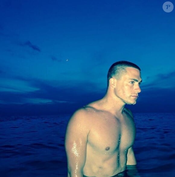 Le beau Colton Haynes est en vacances dans les Caraïbes. Instagram, août 2017