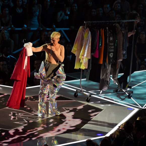 Katy Perry, présentatrice des MTV Video Music Awards 2017 au Forum, à Inglewood. Le 27 août 2017.