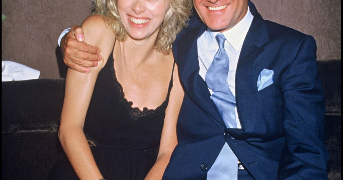 ARCHIVES Mireille Darc Et Pierre Barret Paris En 1986 Purepeople ARCHIVES Mireille Darc Et Pierre Barret Paris En 1986 Purepeople