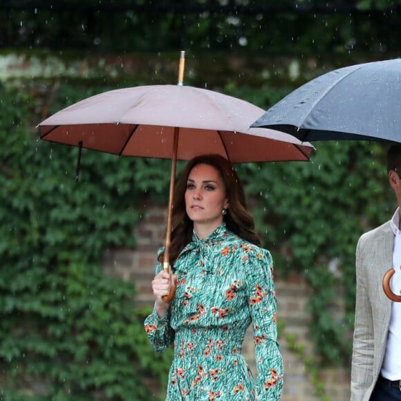 Le prince William, le prince Harry et Kate Middleton ont visité le 30 août 2017, à la veille du 20e anniversaire de la mort de Lady Diana, le Sunken Garden devenu le White Garden dans les jardins du palais de Kensington.