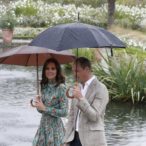 Le prince William, le prince Harry et Kate Middleton ont visité le 30 août 2017, à la veille du 20e anniversaire de la mort de Lady Diana, le Sunken Garden devenu le White Garden dans les jardins du palais de Kensington.