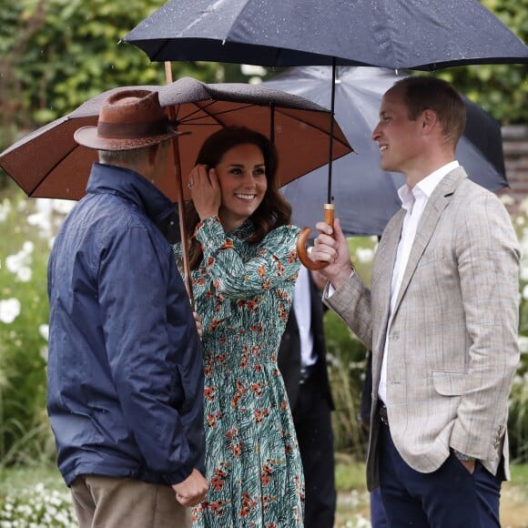 Le prince William, le prince Harry et Kate Middleton ont visité le 30 août 2017, à la veille du 20e anniversaire de la mort de Lady Diana, le Sunken Garden devenu le White Garden dans les jardins du palais de Kensington.