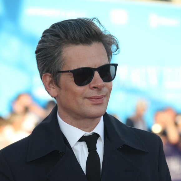 Benjamin Biolay - Tapis rouge de la cérémonie d' ouverture du 43 ème Festival Américain de Deauville Le 01 Septembre 2017 ©Denis Guignebourg / Agence Bestimage