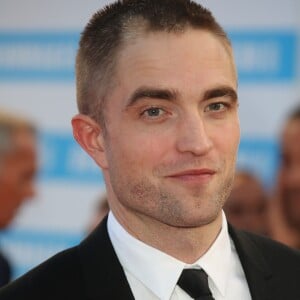 Robert Pattinson - Tapis rouge avant la projection de "Good Time" lors 43ème Festival du Cinema Americain de Deauville le 2 septembre 2017. © Denis Guignebourg/Bestimage