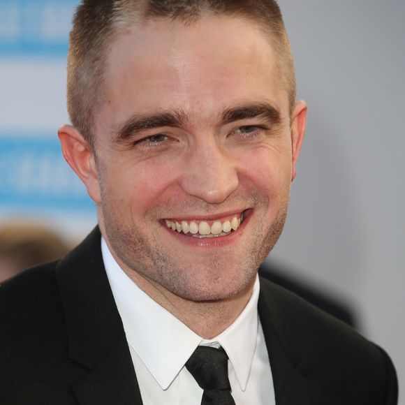 Robert Pattinson - Tapis rouge avant la projection de "Good Time" lors 43ème Festival du Cinema Americain de Deauville le 2 septembre 2017. © Denis Guignebourg/Bestimage