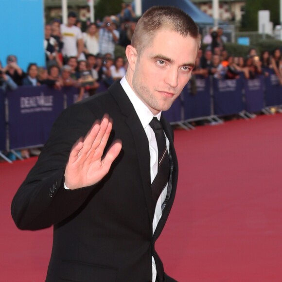 Robert Pattinson - Tapis rouge avant la projection de "Good Time" lors 43ème Festival du Cinema Americain de Deauville le 2 septembre 2017. © Denis Guignebourg/Bestimage