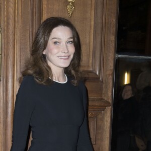 Carla Bruni-Sarkozy au photocall du défilé de mode Hommes Automne-Hiver 2017/2018 "Givenchy" à Paris le 20 janvier 2017. © Olivier Borde / Bestimage