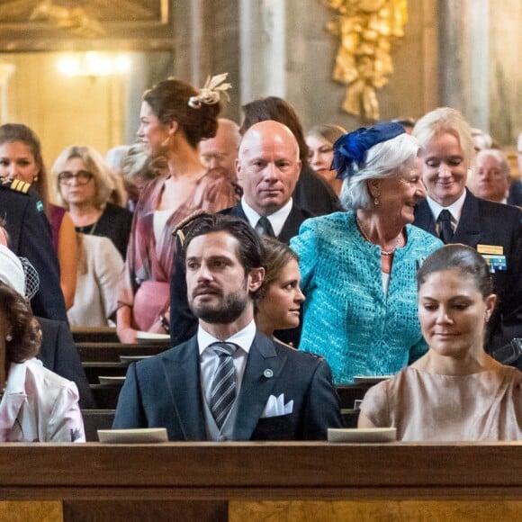 Le roi Carl XVI Gustaf, la reine Silvia, le prince Carl Philip, la princesse Victoria et le prince Daniel de Suède en la chapelle royale du palais Drottningholm, le 4 septembre 2017 à Stockholm, pour assister à une messe d'action de grâce en l'honneur de la naissance du prince Gabriel, second fils du prince Carl Philip et de la princesse Sofia.