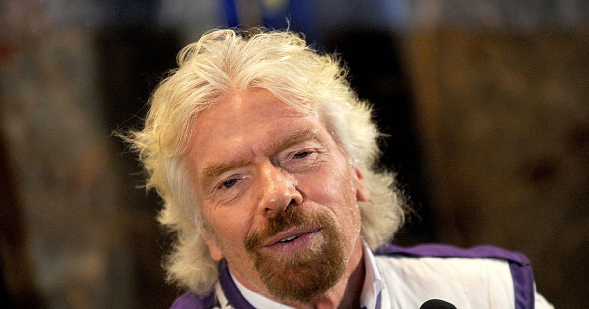 Sir Richard Branson, inaugure le lancement du DS Virgin ...