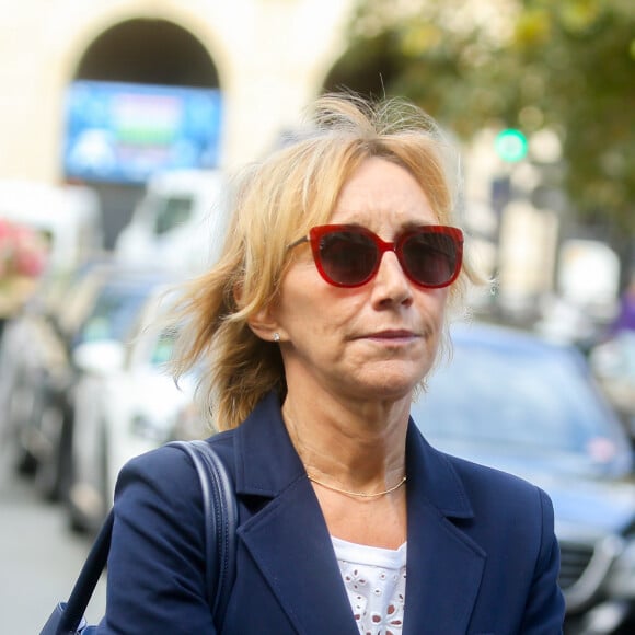 Marie-Anne Chazel - Arrivées - Obsèques de Mireille Darc en l'église Saint-Sulpice à Paris, France, le 1er septembre 2017.