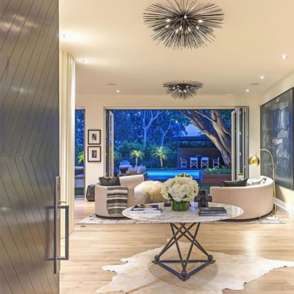 Cindy Crawford et Rande Gerber ont dépensé 12 millions de dollars pour s'offrir cette nouvelle propriété située à Beverly Hills. Septembre 2017.