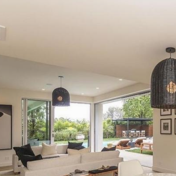 Cindy Crawford et Rande Gerber ont dépensé 12 millions de dollars pour s'offrir cette nouvelle propriété située à Beverly Hills. Septembre 2017.