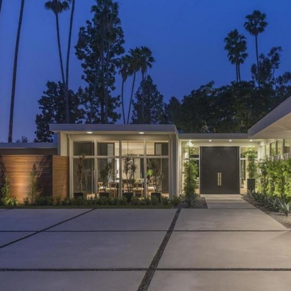 Cindy Crawford et Rande Gerber ont dépensé 12 millions de dollars pour s'offrir cette nouvelle propriété située à Beverly Hills. Septembre 2017.