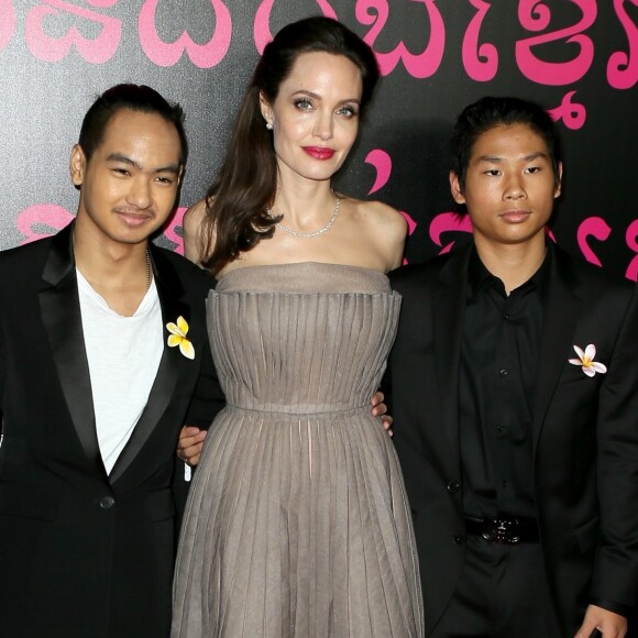 Angelina Jolie et ses fils Maddox et Pax à la première du film "D'abord, ils ont tué mon père" à New York, le 14 septembre 2017