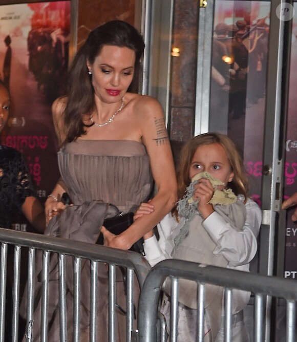 Angelina Jolie, Vivienne Jolie-Pitt - Angelina Jolie a assisté avec ses enfants à la première de "D'abord, ils ont tué mon père" à New York, le 14 septembre 2017
