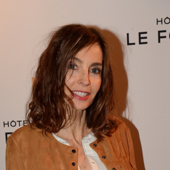 Anne Parillaud - Soirée d'inauguration de l'Hôtel Fouquet's Barrière à Paris le 14 septembre 2017. Embellis, l'Hôtel Fouquet's Barrière Paris et sa célèbre brasserie reviennent sur le devant de la scène et illumineront Paris. Après plusieurs mois de travaux, l'établissement, plus parisien que jamais, a réouvert ses portes. © Rachid Bellak/Bestimage
