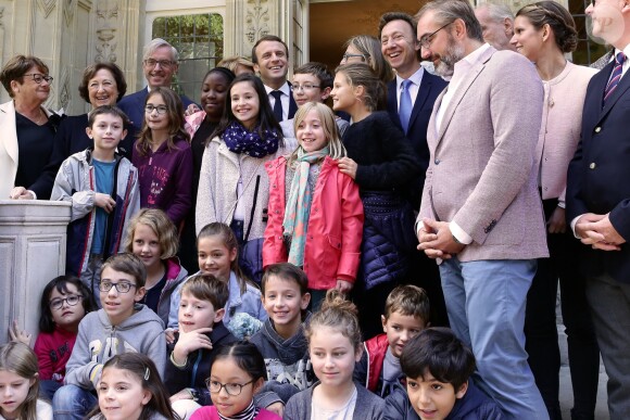 Le Président de la république française Emmanuel Macron visite le château de Monte-Cristo en compagnie de Stéphane Bern, Marly-le-Roi, France, le 15 septembre 2017. © Stéphane Lemouton/Bestimage
