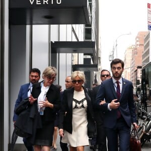 Tristan Bromet, chef de cabinet - Brigitte Macron quitte son hôtel à pied pour se rendre à l'assemblée générale des Nations Unies pour le discours du président de la république à New York le 19 septembre 2017. © Sébastien Valiela / Bestimage