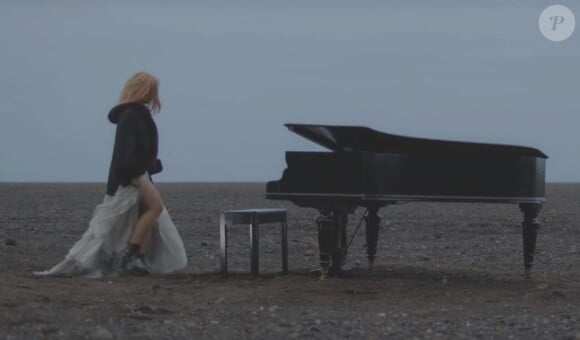 Lara Fabian - Choose What You Love Most (Let It Kill You)