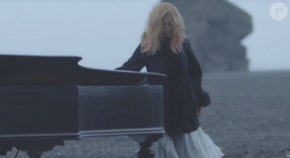 Lara Fabian - Choose What You Love Most (Let It Kill You)