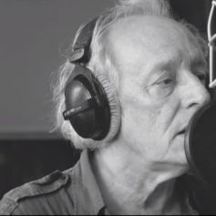 Didier Barbelivien - "Les violons du passé". Single de Didier Barbelivien extrait de son album "Amours de moi".