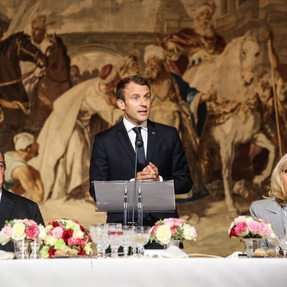 Olivier Ginon, le président de la République Emmanuel Macron et sa femme Brigitte Macron - 180 chefs étoilés reçus au palais de l'Elysée pour le Déjeuner des grands chefs à Paris, le 27 septembre 2017, pour promouvoir la cuisine française. © Hamilton/Pool/Bestimage