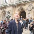 Clémence Poésy arrive au défilé Stella McCartney prêt-à-porter Printemps/Eté 2018 à l'Opéra Garnier à Paris, France, le 2 octobre 2017. © CVS-Veeren/Bestimage