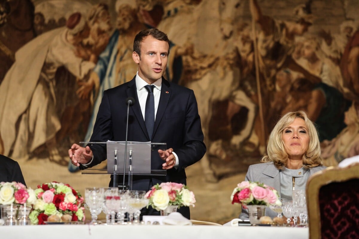 Photo : Le président de la République Emmanuel Macron et sa femme ...