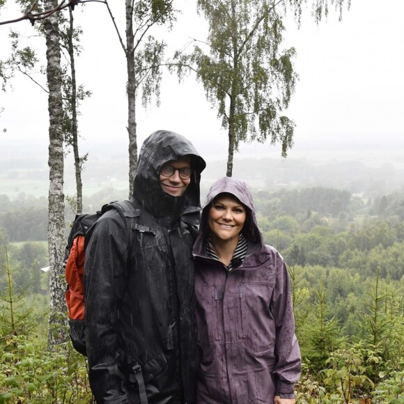 La princesse Victoria de Suède effectuait le 9 septembre 2017 avec son mari le prince Daniel une première promenade pour la promotion des régions et des richesses naturelles de la Suède, en l'occurrence dans le Västergötland.