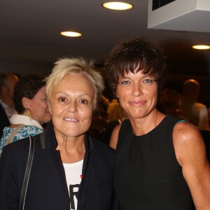 Exclusif - Muriel Robin et Anne Le Nen lors du lancement du livre de Christine Janin et Anna Veronique El Baze 'Dame de Pics et Femme de Coeur', à l'hôtel Mandarin Oriental, à Paris, France, le 09 Octobre 2017.